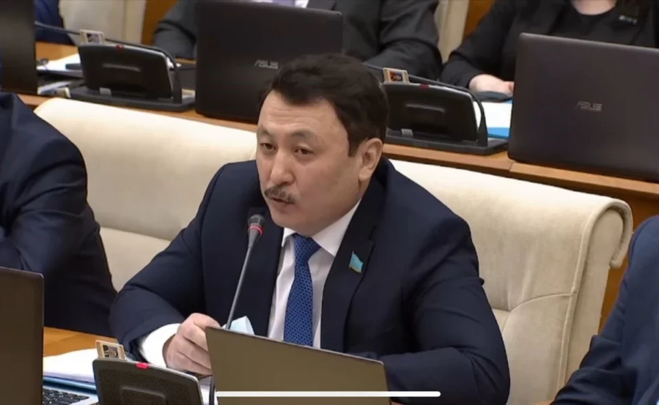 Жылқыға шөп таба алмай отырғанда, киікке қайдан табамыз – депутат