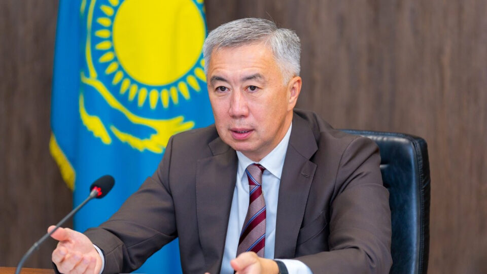 Азаматтардың жалақысы өіп кетті